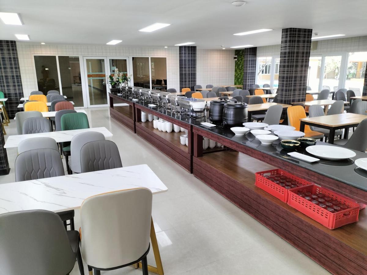 H2Do Hotel Ban Khlong Sanam Phli Экстерьер фото