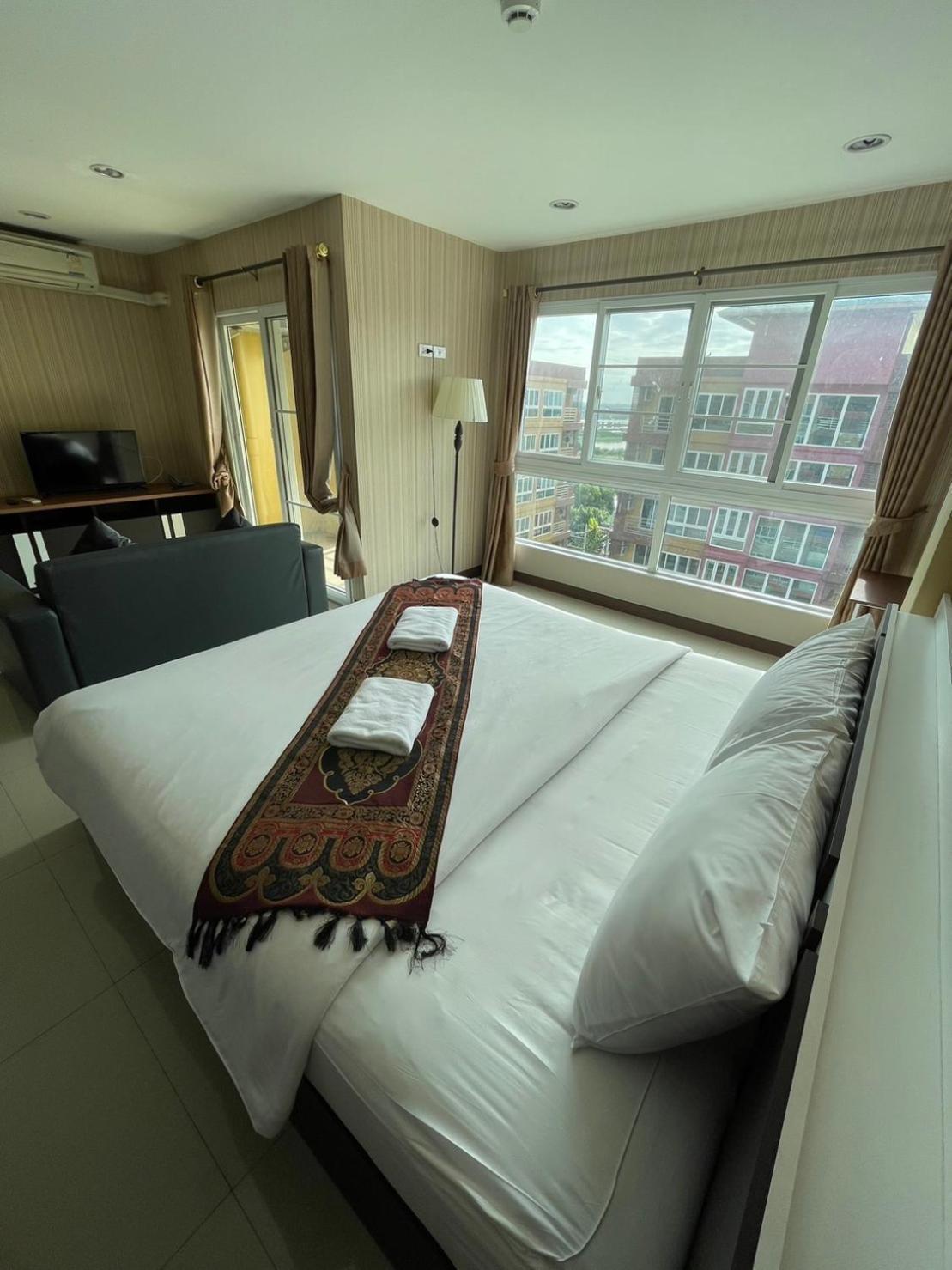 H2Do Hotel Ban Khlong Sanam Phli Экстерьер фото